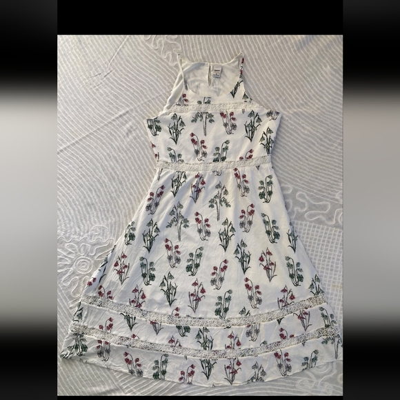 Lauren Conrad Disney collection Dress Size Small. - Picture 2 of 7